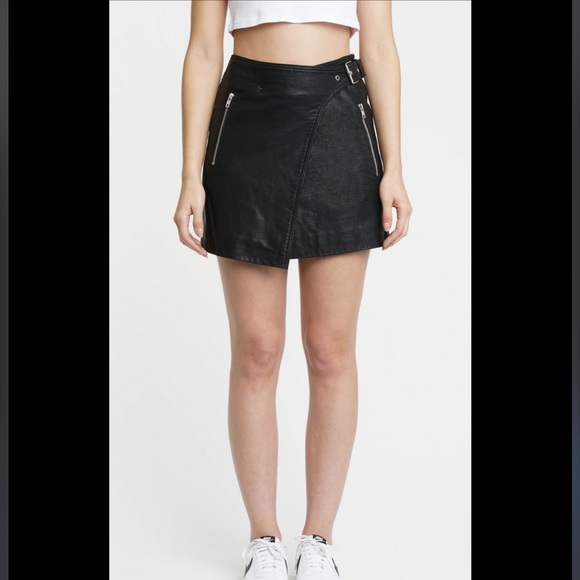 NWT New With Tags Pistola Rey vegan leather wrap skirt in Raven - Picture 3 of 11